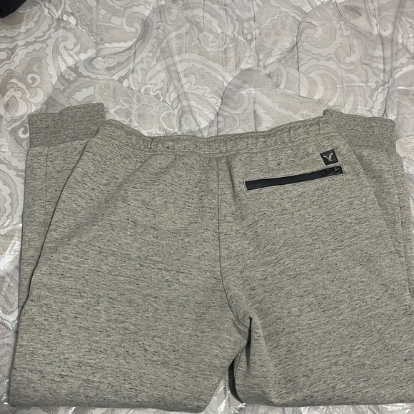 Gray American Eagle sweatpants - Picture 3 of 5